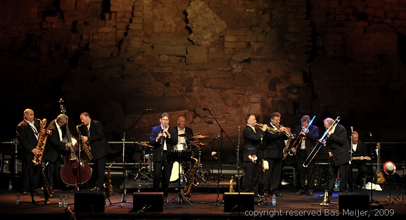 DSC_1370.jpg - The Big Chris Barber Band at the historical site in Caesarea.